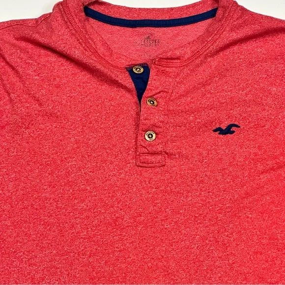 Hollister Men’s Bright Red Short Sleeve Henley Tee - Picture 3 of 6